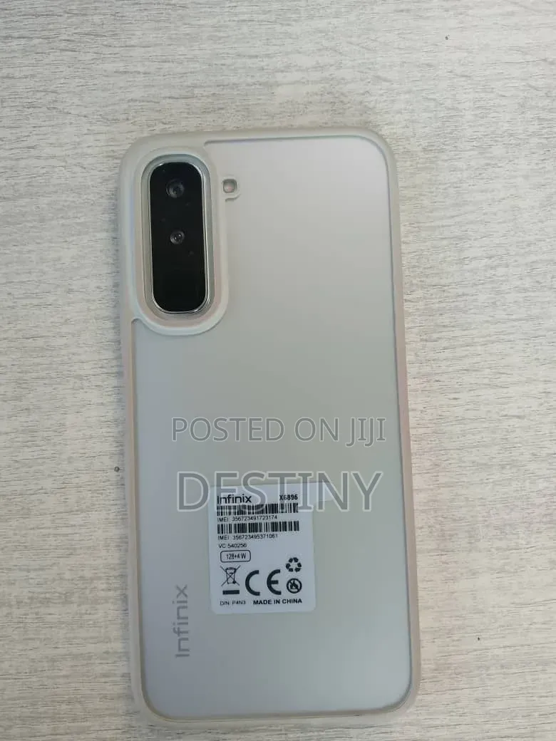 Infinix Hot 70 128 GB Silver
