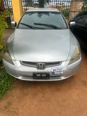 Honda Accord 2005 Silver