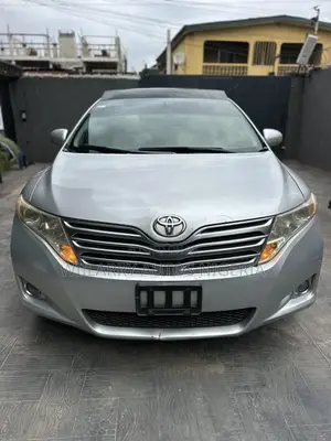 Toyota Venza Limited 2010 Silver