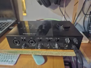 Komplete Audio 6.