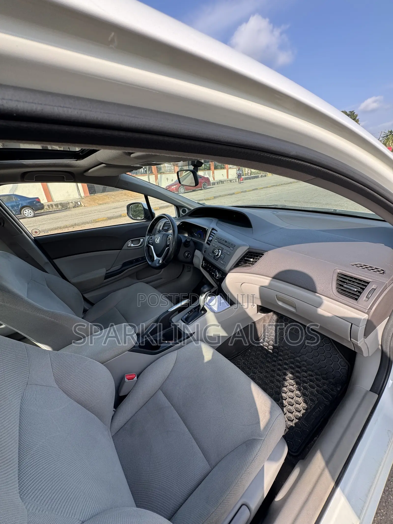 Honda Civic 2012 White