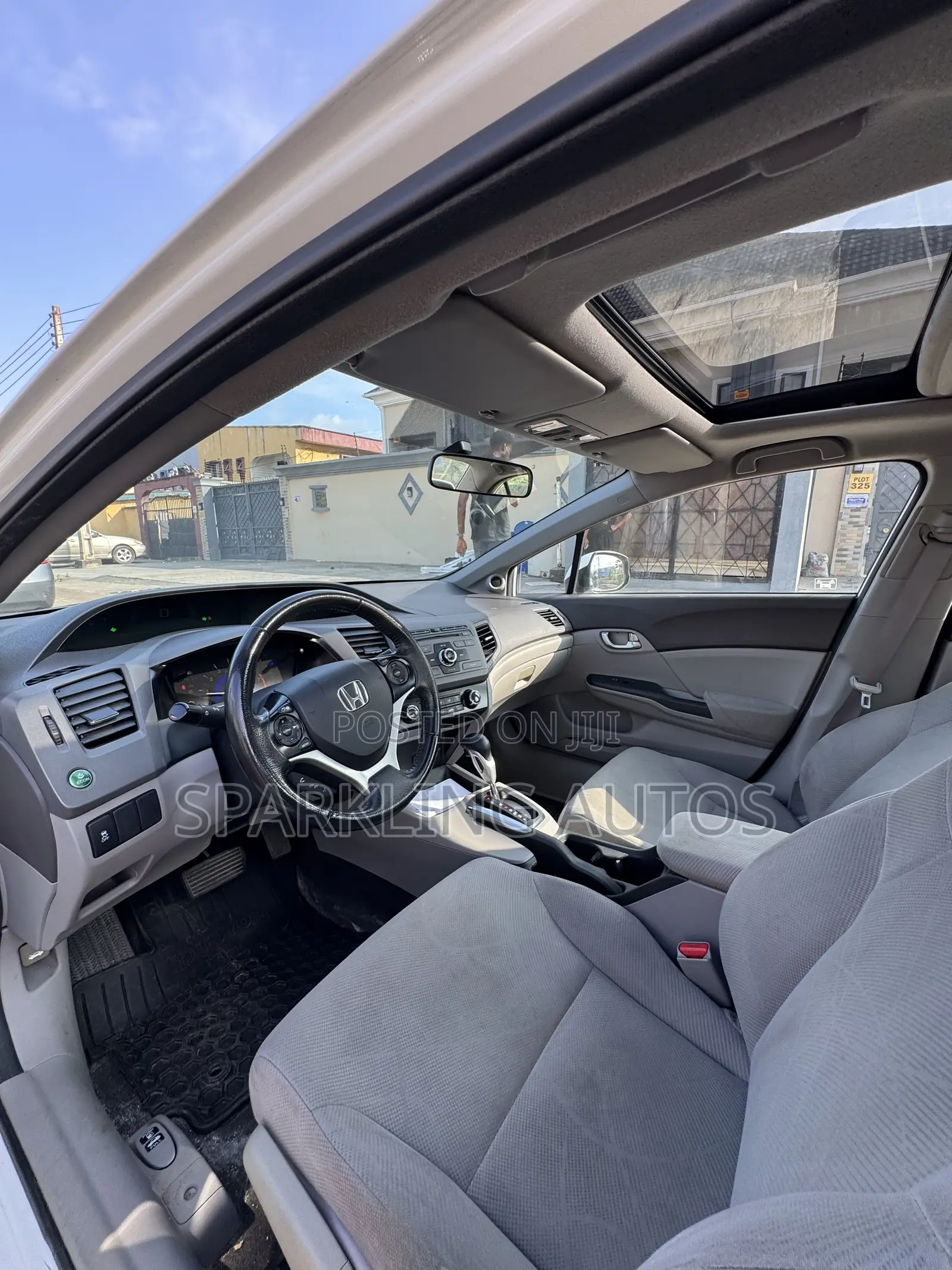 Honda Civic 2012 White