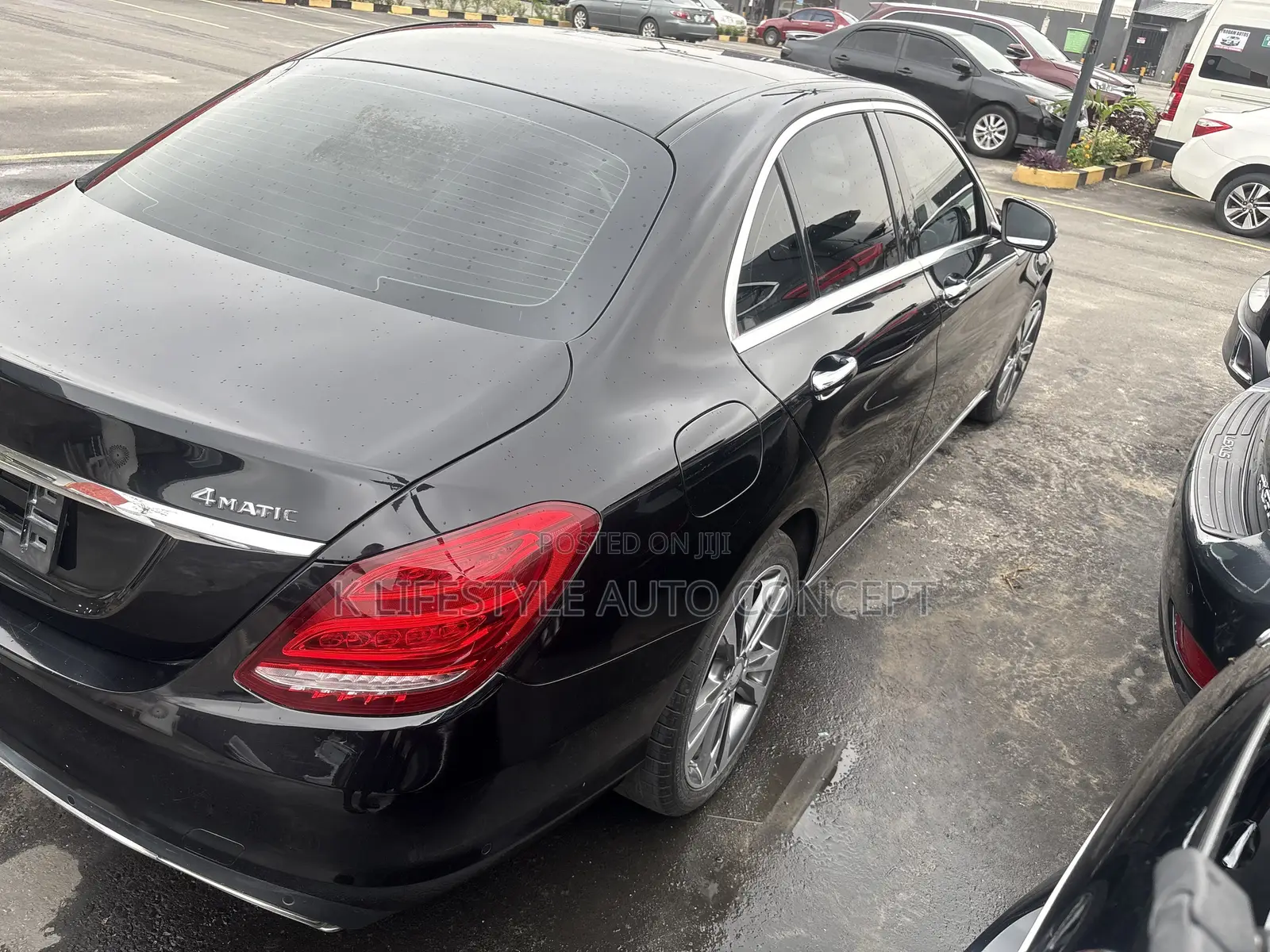 Mercedes-Benz C300 2016 Black
