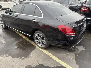 Mercedes-Benz C300 2016 Black
