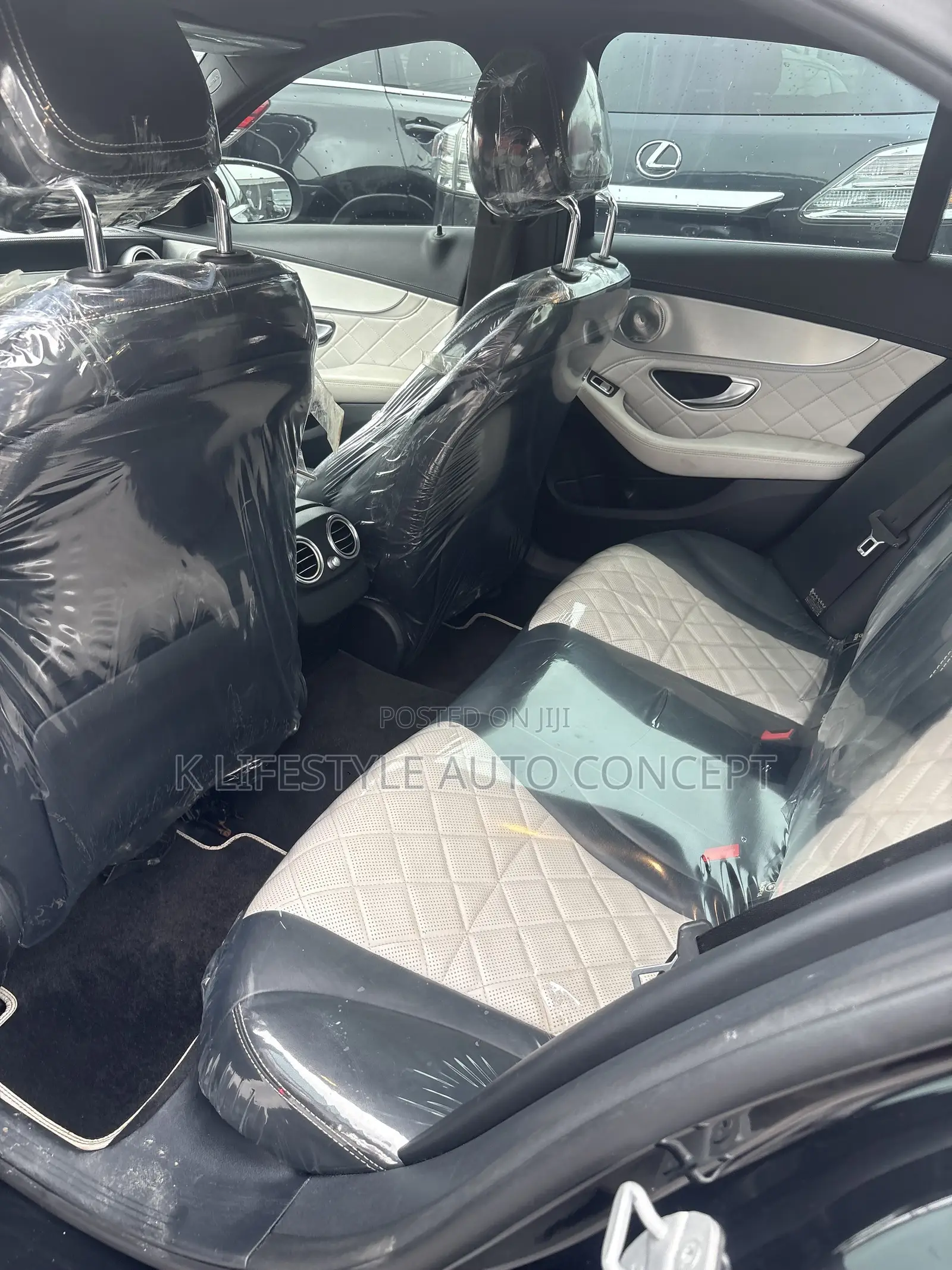 Mercedes-Benz C300 2016 Black