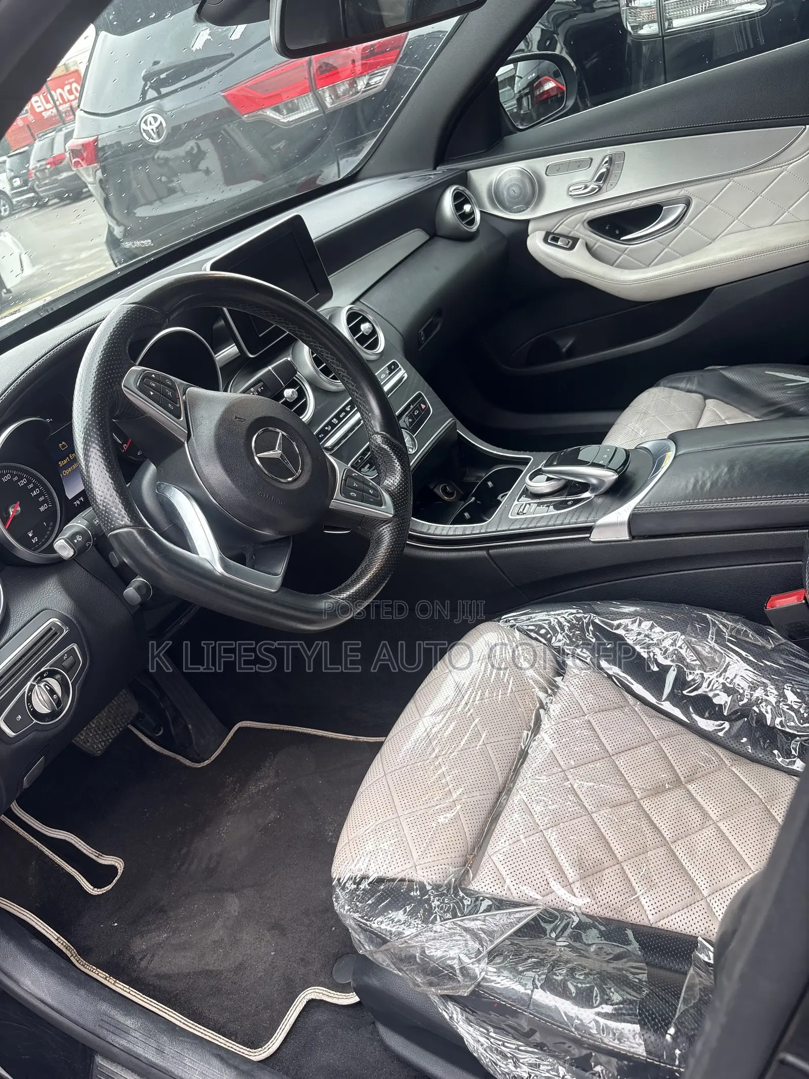 Mercedes-Benz C300 2016 Black