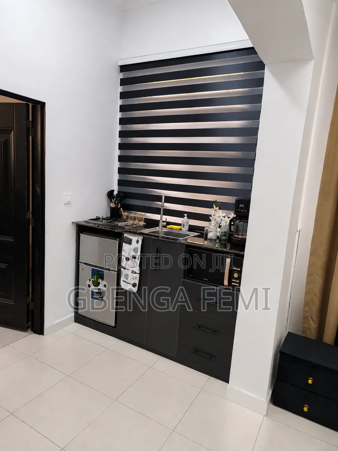 Studio Apartment