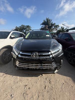 Toyota Highlander 2016 Black
