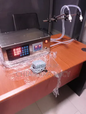 Double Head Digital Liquid Filling Machine