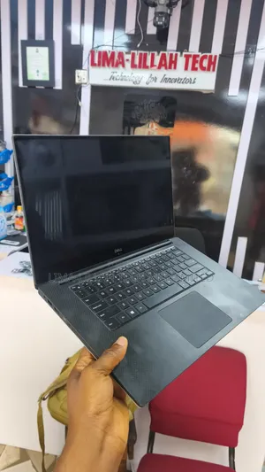 Laptop Dell Precision 5530 16GB Intel Core i7 SSD 512GB