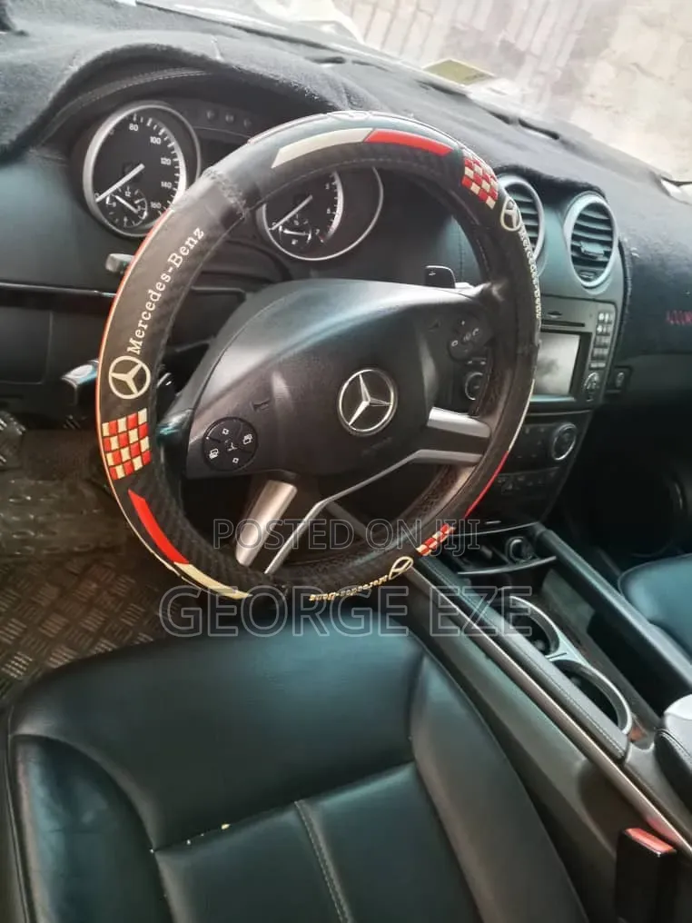 Mercedes-Benz GL-Class 2009 Silver