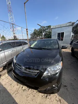 Toyota Corolla 2010 Black