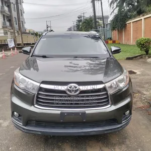 Toyota Highlander 2015 Green
