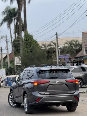 Toyota Highlander 2020 Gray