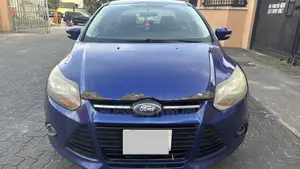 Ford Focus Titanium 4dr Sedan (2.0L 4cyl 6AM) 2014 Blue
