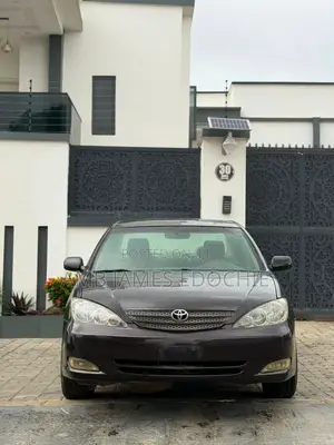 Toyota Camry LE 4dr Sedan (2.4L 4cyl 4A) 2004 Brown