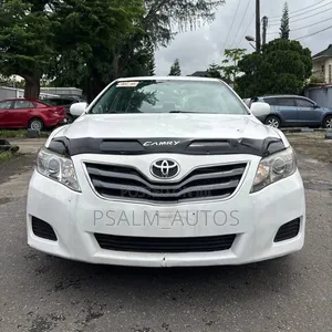 Toyota Camry LE 4dr Sedan (2.5L 4cyl 6AM) 2010 White