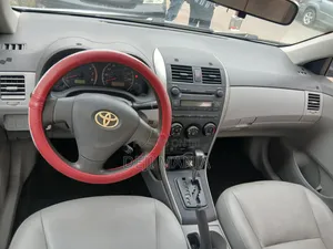 Toyota Corolla 2009 Silver
