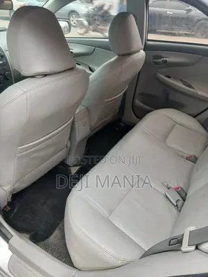 Toyota Corolla 2009 Silver