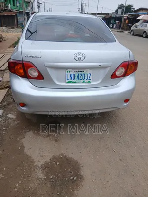 Toyota Corolla 2009 Silver