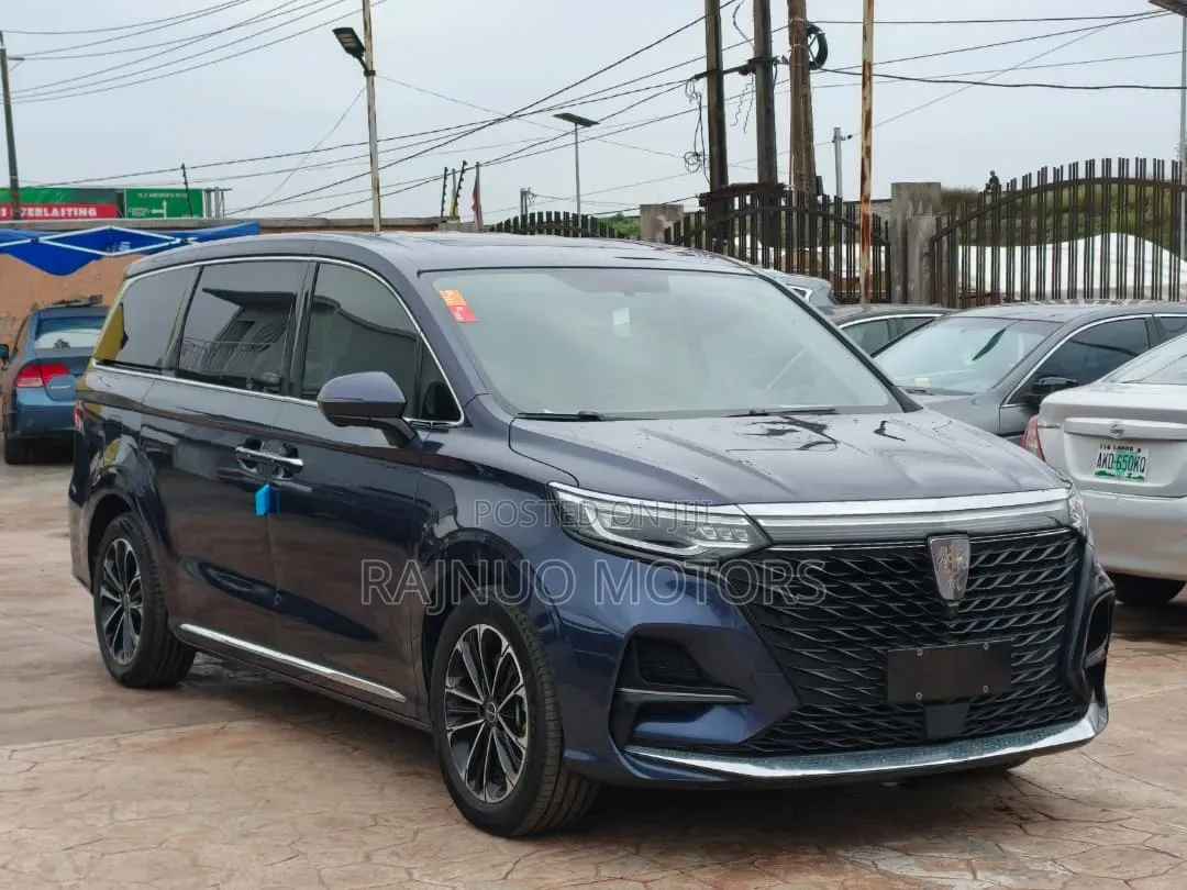 Roewe iMAX8 2020 Blue