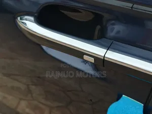 Roewe iMAX8 2020 Blue