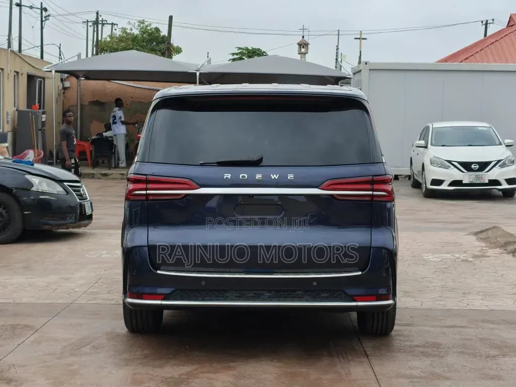 Roewe iMAX8 2020 Blue