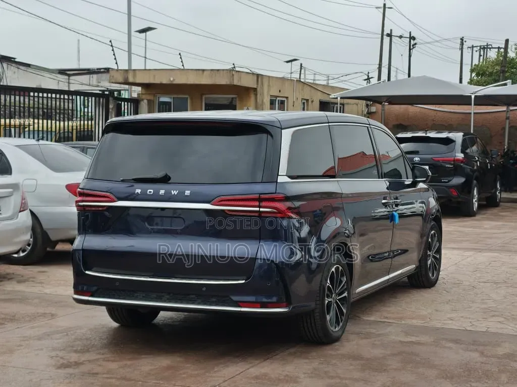 Roewe iMAX8 2020 Blue