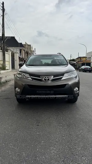 Toyota RAV4 XLE 4dr SUV (2.5L 4cyl 6A) 2014 Brown