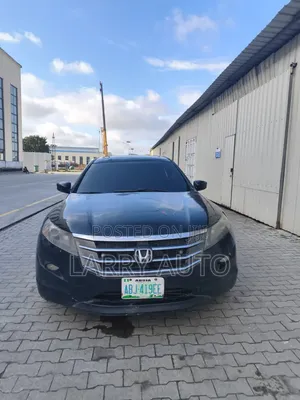 Honda Crosstour 2010 Black