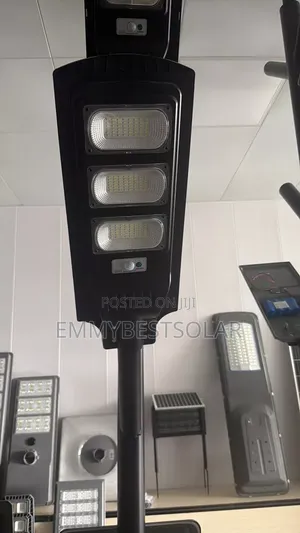 300w 3eyes Solar Street Light