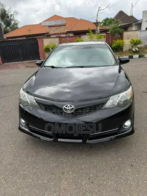Toyota Camry XLE V6 4dr Sedan (3.5L 6cyl 6A) 2013 Black