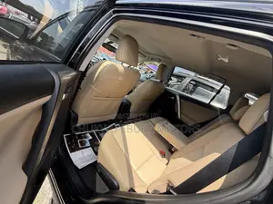 Toyota RAV4 Limited 4dr SUV (2.5L 4cyl 6A) 2015 Black
