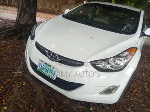 Hyundai Elantra 2012 White