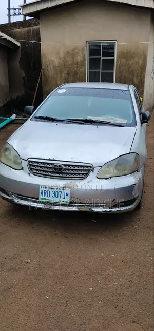 Toyota Corolla 2005 Silver