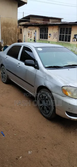 Toyota Corolla 2005 Silver