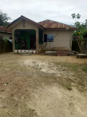 3bdrm Bungalow in Malete, Bogije for sale
