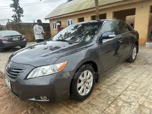 Toyota Camry XLE V6 4dr Sedan (3.5L 6cyl 6AM) 2008 Gray