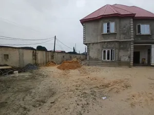 11bdrm Duplex in Ado / Ajah for rent