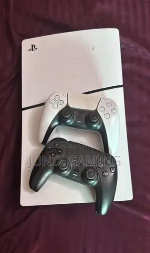Used Ps5 Slim With 2 Pads and 12games