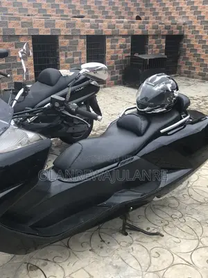 Yamaha 2018 Black