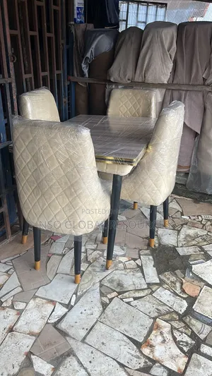 Beautiful and Strong Dining Set for Dining Room