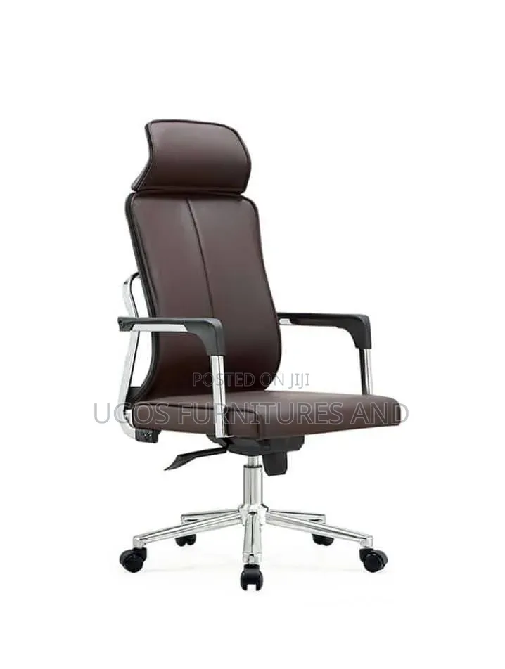 Office Chair Available in Quantity