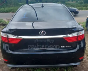 Lexus ES 2013 Black