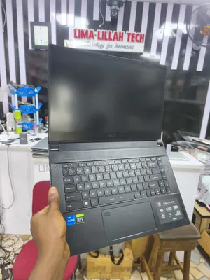 Laptop MSI GS66 Stealth 12UHS 32GB Intel Core i7 SSD 1T
