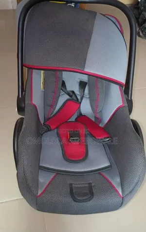 Baby Carrier/ Car Seat