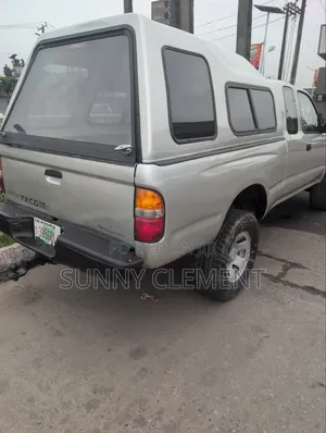 Toyota Tacoma PreRunner V6 4x2 Xtracab 121.9 in. WB 2003 Silver