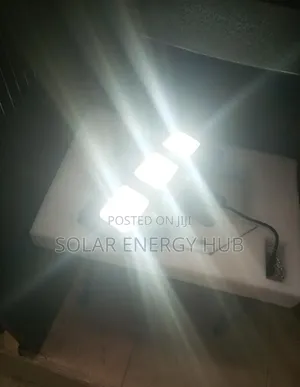 300w Wakatek Solar Flood Light