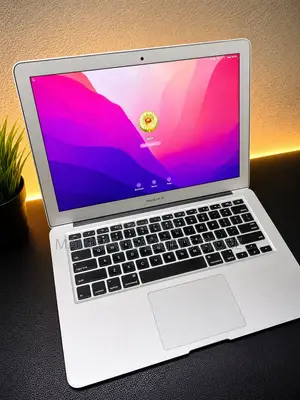Laptop Apple MacBook Air 2017 8GB Intel Core i5 SSD 256GB