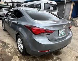 Hyundai Elantra SE 4dr Sedan (1.8L 4cyl 6A) 2014 Gray